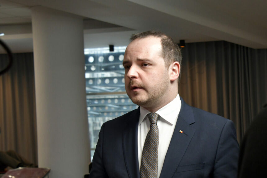 alexandru rogobete respinge acuzatiile privind negocierile cu pfizer nu a existat nicio clauza de confidentialitate 6a4d419cebcb9