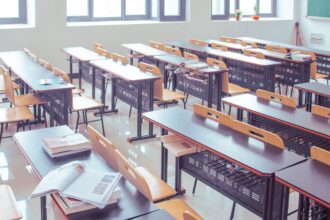 bac 2026 candidatii sustin proba la matematica sau istorie cu o zi mai tarziu decat era stabilit initial 6a448330ca12a