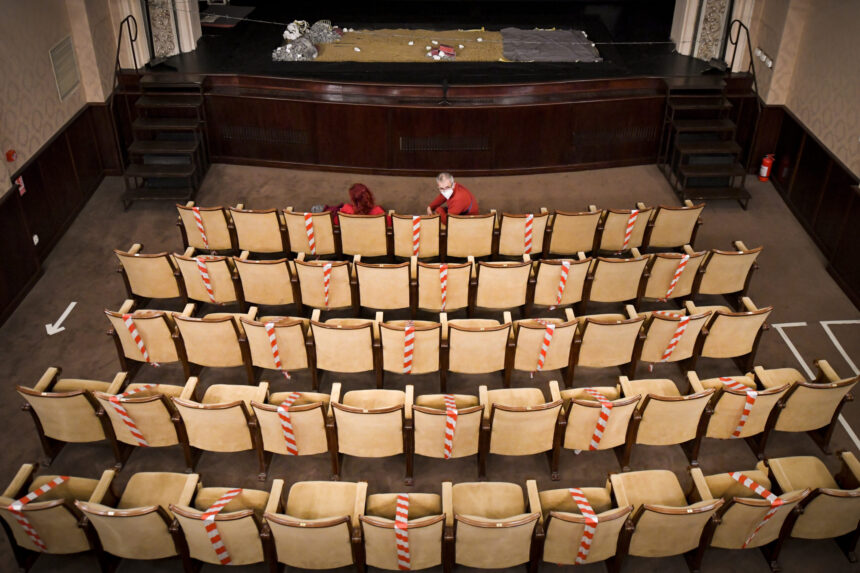 ciprian ciucu continua deblocarea concursurilor pentru directorii teatrelor din bucuresti o sa concepem niste caiete de indicatori in baza carora sa organizam concursurile 6a5a3bd71e48f