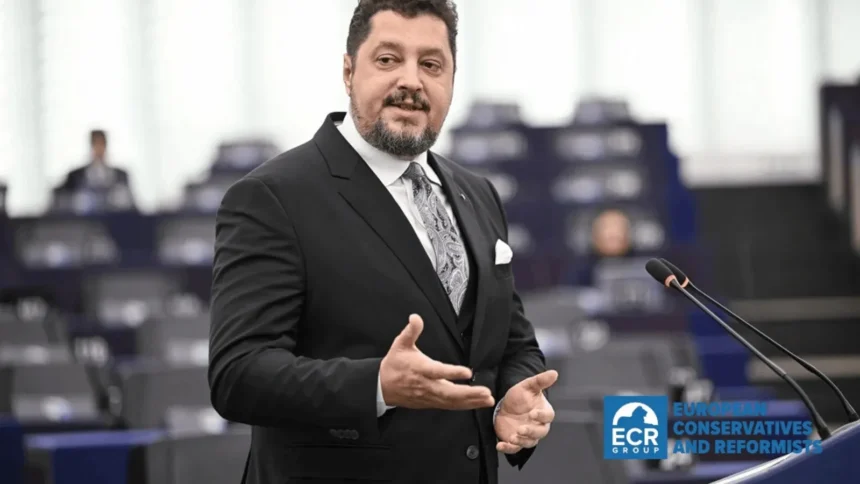 cna a eliminat un presupus fake news lansat de claudiu tarziu europarlamentarul anunta ca romanii risca pana la 10 ani de inchisoare daca isi sapa o fantana in propria curte 6a698fd7e673d
