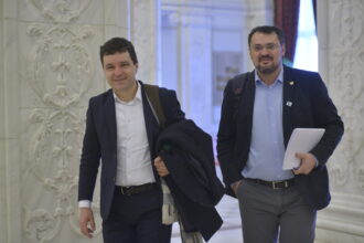 cristian ghinea usr il desfiinteaza pe nicusor dan un tantalau ajuns in locuri gresite acuzatii despre campania din 2025 6a4b545d0fd49