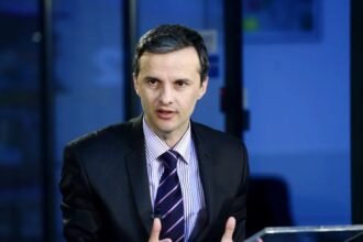 cristian socol economia reala sufera despre dezindustrializarea accelerata si deteriorarea capitalului autohton in romania 6a5dd296375cb