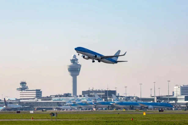 cum ar putea extraterestrii sa afle de existenta noastra de la 200 de ani lumina fara sa vrem aeroporturile ne pot da de gol 6a6aab9ae705a