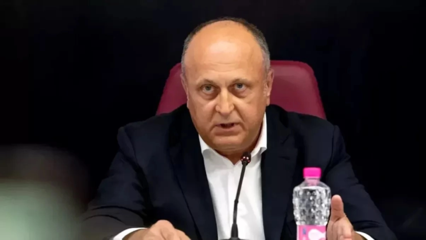 dan sucu dadea note informative la securitate sub numele mircea crisan mediocru necesar este timid greoi in gandire si usor balbait in vorbe si fapte 6a69ececae058