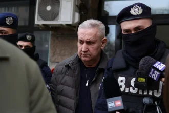 decizie de ultima ora in dosarul imparatului cristian anton fostul sef arr din dosarul examenelor trucate si al banilor in cutii de pantofi ramane dupa gratii 6a637891044d9
