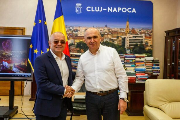 emil boc s a intalnit cu premierul ilie bolojan discutii despre proiectele pnrr si prioritatile administrative 6a5124a40d668