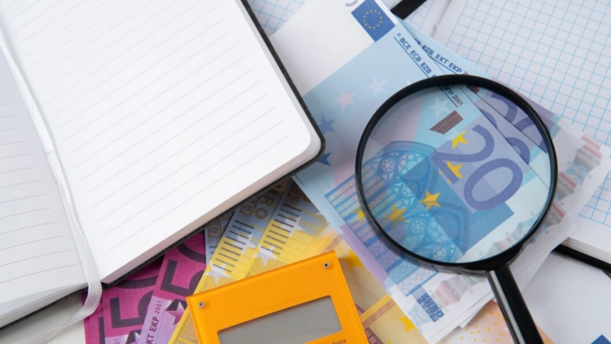 euro si restul valutelor importante scad astazi in raport cu leul cursul valutar anuntat de bnr 6a5f52955d163