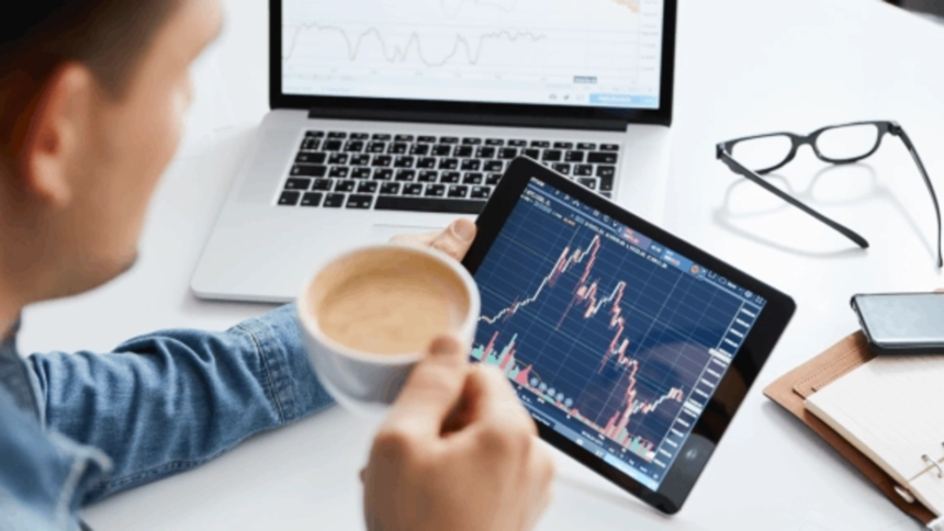 evolutii financiar bancare si bursiere 6a68c8da4aa17