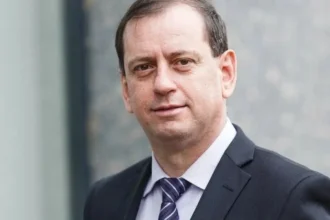 exclusiv ce inseamna ratingul junk si cum ne afecteaza inflatia interviu cu profesorul marian siminica 6a6c6c82730ca