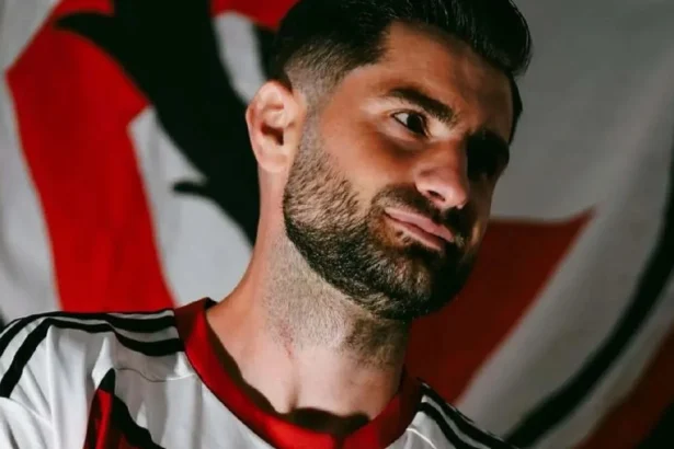florin stefan va fi coleg cu alexandru maxim si deian sorescu la echipa antrenata de mirel radoi 6a6a4976069bb
