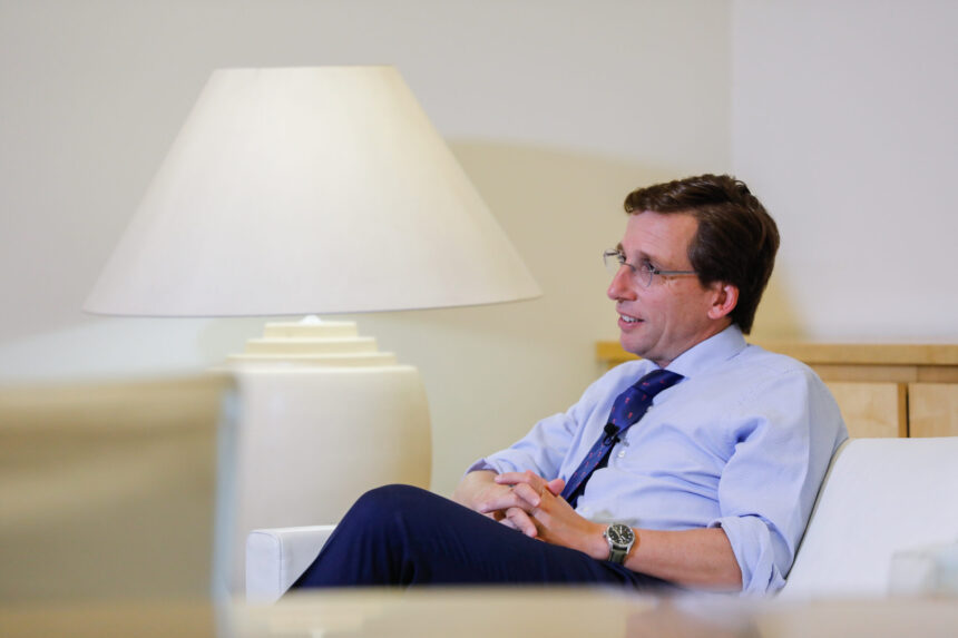 interviu exclusiv primarul madridului romanii sunt o parte fundamentala a orasului 6a4cb89d1fbdc