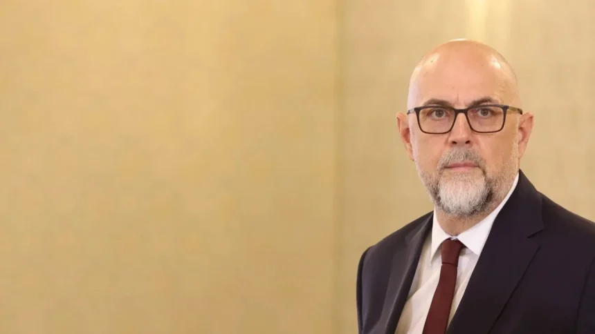 kelemen hunor nu vreau sa stric feng shui ul nimanui liderul udmr insista pentru un guvern de tranzitie si spune ca partidele sunt inchise in bula lor 6a69ed95c27cf