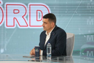 legea salarizarii este una nociva nu vom vota pot sa fie si 2 miliarde din pnrr anunta liderul aur george simion la mediafax 6a479a75a4eae