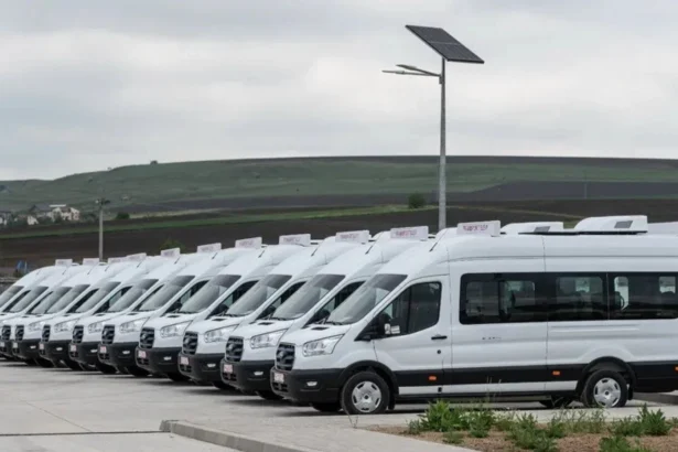 microbuzele electrice produse la campina ataca piata franceza miza licitatiilor de 260 000 de euro pe vehicul si o fabrica noua 6a6897ab39d02