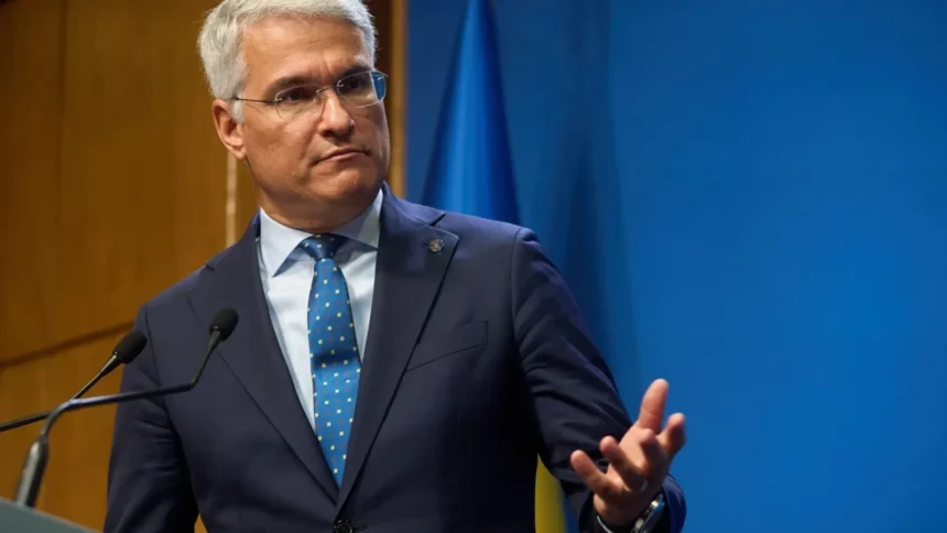 ministrul muncii anunta ca salariile medicilor nu scad odata cu legea salarizarii peste doua treimi dintre salariatii din sanatate vor beneficia de majorari 6a65494eb11ff