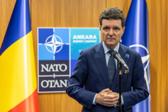 nicusor dan nu va pastra arma primita la summitul nato unde ajunge pistolul oferit de erdogan 6a4f7fd7bf91e