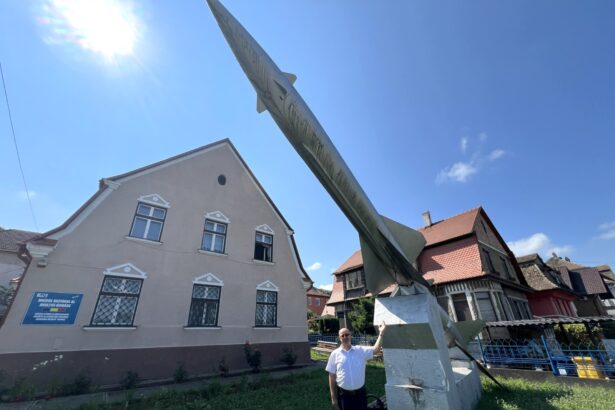 opriti l imi fura formula povestea mai putin cunoscuta a lui hermann oberth geniul care scria ecuatii pe portile din medias 6a4f20de4fa71