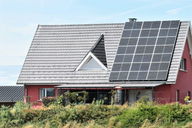 panourile solare fac mai mult decat sa reduca factura la energie beneficiile mai putin cunoscute care iti pot raci locuinta si creste valoarea casei 6a4f3ba8e61fe