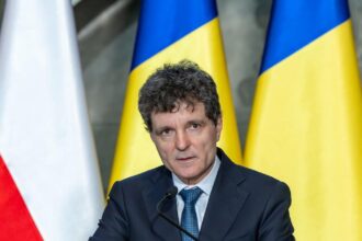 presedintele nicusor dan nu a vazut inca pistolul primit cadou din turcia ce a spus spp 6a5a6adcdb416