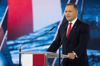 presedintele poloniei audiat intr un scandal imobiliar ar fi locuit fara drept intr un apartament de lux 6a58835b29c80