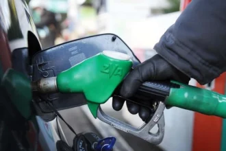 pretul la carburanti atinge aproape 10 lei litru in romania tara noastra prinsa in menghina evenimentelor internationale 6a6315e59405c