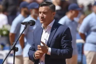 razboi total la iasi mihai chirica solicita demiterea de urgenta a liderului pnl iasi si cere interventia lui ilie bolojan 6a6c84e536590