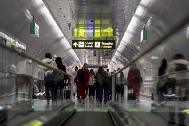 record istoric pe aeroporturile din bucuresti peste 84 milioane de pasageri in sase luni iar baneasa a depasit deja tot anul trecut 6a606153b3116