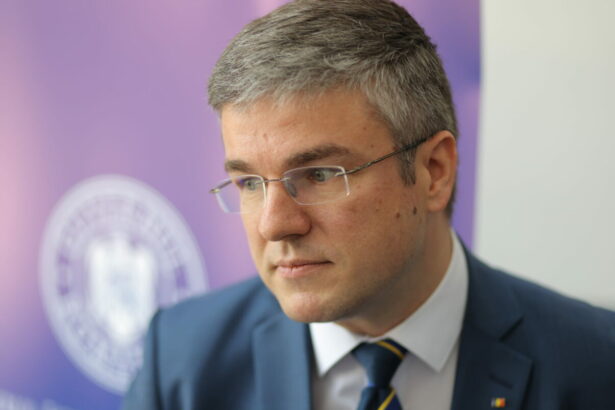se va sparge pusculita si oamenii vor suferi darau nu cumva pentru psd si grindeanu e un joc 6a572f876a9f9