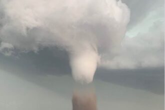 tornada de la facaeni din 2002 a fost un soc pentru romania astazi fenomenele meteo extreme devin noul normal 6a462a52f3a91