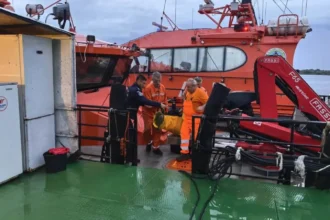 unul dintre marinarii raniti in explozia de pe nava gas lisbon lovita de drone in marea neagra a murit 6a61c49f87b25
