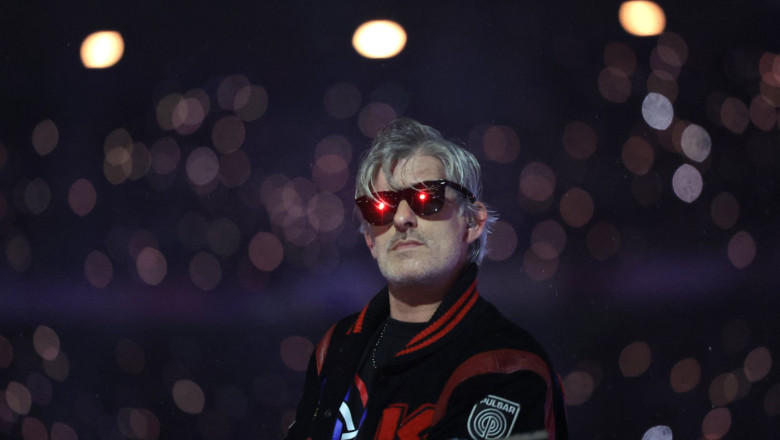 video dj ul francez kavinsky a fost gasit mort in locuinta sa din paris artistul ar fi implinit 51 de ani peste doua zile 6a6c2effb5541