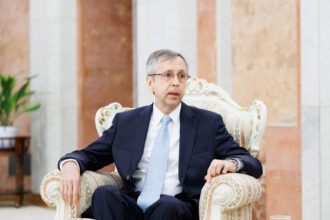 video exclusiv ambasadorul argentinei in romania alejandro poffo micii si sarmalele m au cucerit 6a488e1d19cd9