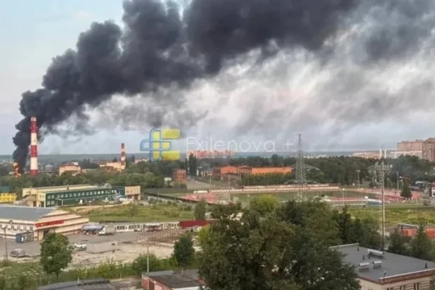 video ucraina loveste in inima rusiei la moscova a fost o noapte foarte agitata iar aeroporturile au fost inchise 6a682f4141729