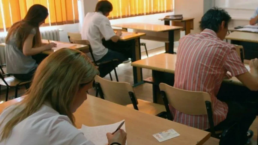 zeci de mii de candidati sustin proba scrisa a concursului national de titularizare in invatamantul preuniversitar 6a5ef0647b60f