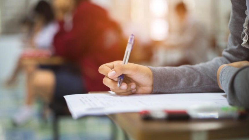 admiterea la liceu se schimba din 2027 elevii ar putea da inca doua examene dupa evaluarea nationala noile reguli pregatite de ministerul educatiei 6a82a5047d759