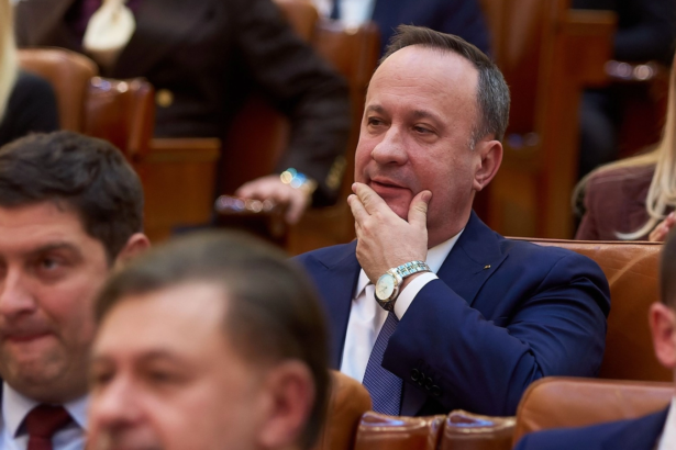 adrian caciu replica pentru ilie bolojan a aparut desteptul vietii ia te de mana cu sfarma piatra de miruta si lasa ne 6a7edb66c1698