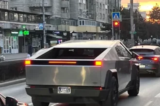 alarma uriasa pe piata auto milioane de masini chemate in service din cauza portierelor tesla lovita cel mai puternic de masura chinei 6a8c84820a8be