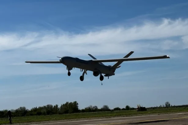 alerta la granita romaniei mapn a detectat o tinta aeriana in apropiere de tulcea elicopter militar ridicat de la sol 6a8eda6d48175