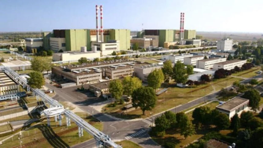 alerta pe dunare in ungaria budapesta e la milimetri distanta de a inchide centrala nucleara paks pe fondul secetei 6a71cfc5d0e10