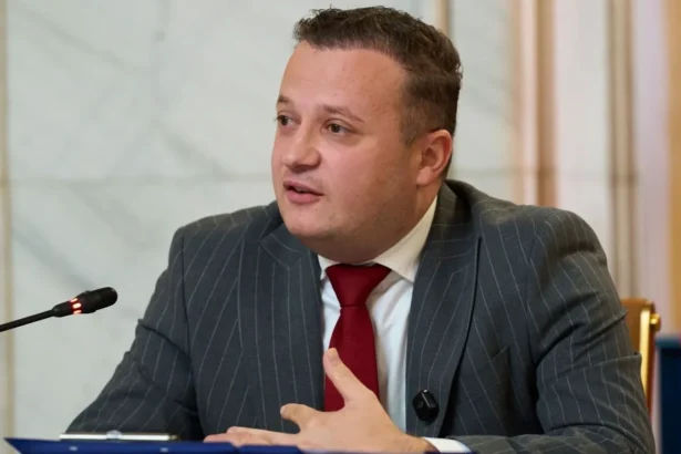 andrei ohaci aur aur a decis decarbonizare doar daca punem ceva in loc 6a75b3ad90945