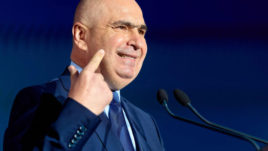 bolojan respinge acuzatiile privind golirea barajelor si apara renuntarea la carbune era o necesitate economica 6a7587641b33f