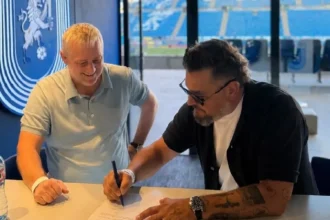 cel cu circareala gigi becali rade de mihai rotaru dupa ce a aflat ca bobonete este noul actionar din banie va fi faimoasa in caterinca eu ii decapitez 6a7f730a3f3b4