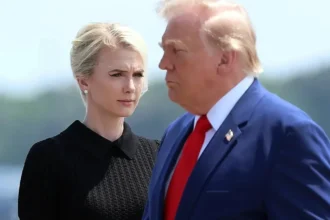cine este asistenta lui trump care a calatorit in portbagajul masinii pentru a ramane alaturi de el povestea imprimantei umane de la casa alba 6a8614d252860