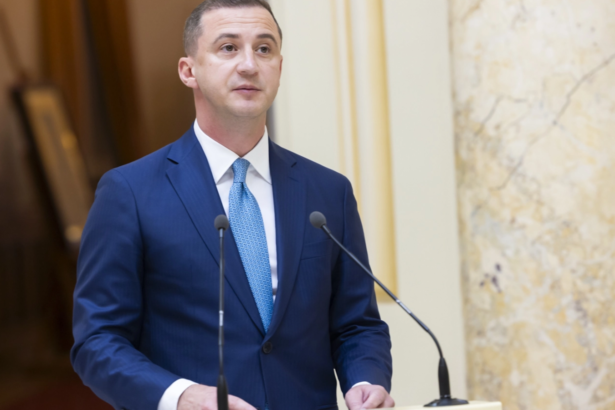 contract semnat pentru stadionul de 140 de milioane de euro din timisoara simonis ataca guvernul ne da voie sa construim pe banii nostri 6a8d852aa66e5