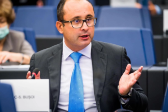 cristian busoi anunta cu cat ar putea creste pretul energiei dupa oprirea unitatii 2 de la cernavoda 6a7e00bda2741