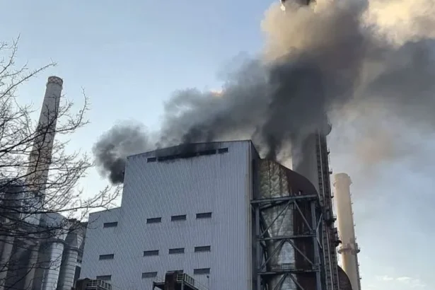 criza energetica ii scoate si din pensie fosti angajati chemati inapoi sa tina rovinariul in functiune 6a84208550bd9