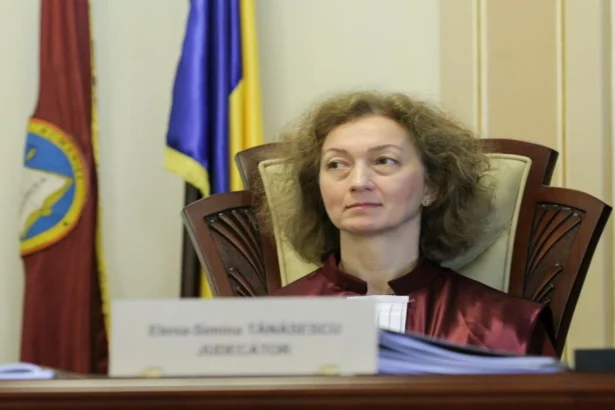 cu ce politicieni se mai intalneste simina tanasescu si ce discuta sefa ccr toate acestea n au nicio legatura cu dosarele curtii 6a8498f28dc6a