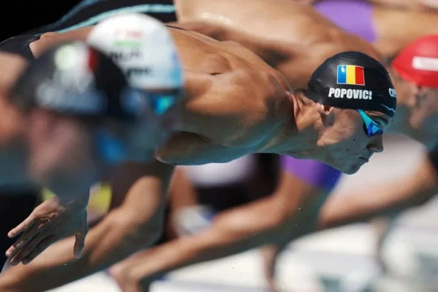 david popovici s a calificat in semifinalele probei de 100 m liber cu cel mai bun timp din serii 6a7aee63801af