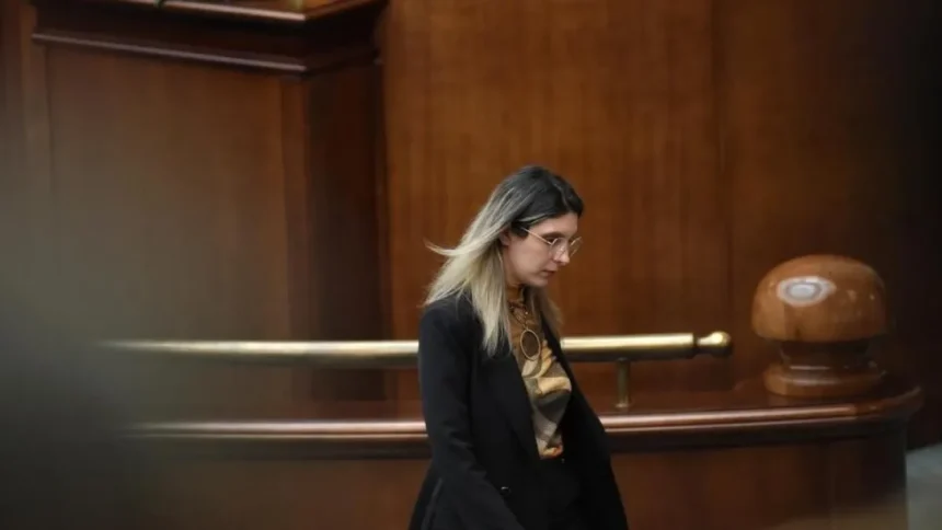 diana buzoianu lanseaza acuzatii la adresa psd vor sa decida ce partide mai pot exista adrian tutuianu in centrul scandalului 6a8c36f4b76bf