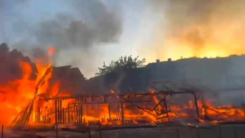 din cauza temperaturilor ridicate o baza militara a luat foc 6a6fa0bbbc1d3